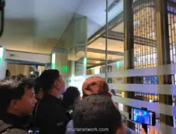 Lampu Kejagung Padam Saat Wartawan Menanti Pemeriksaan Eks Jampidsus Febrie