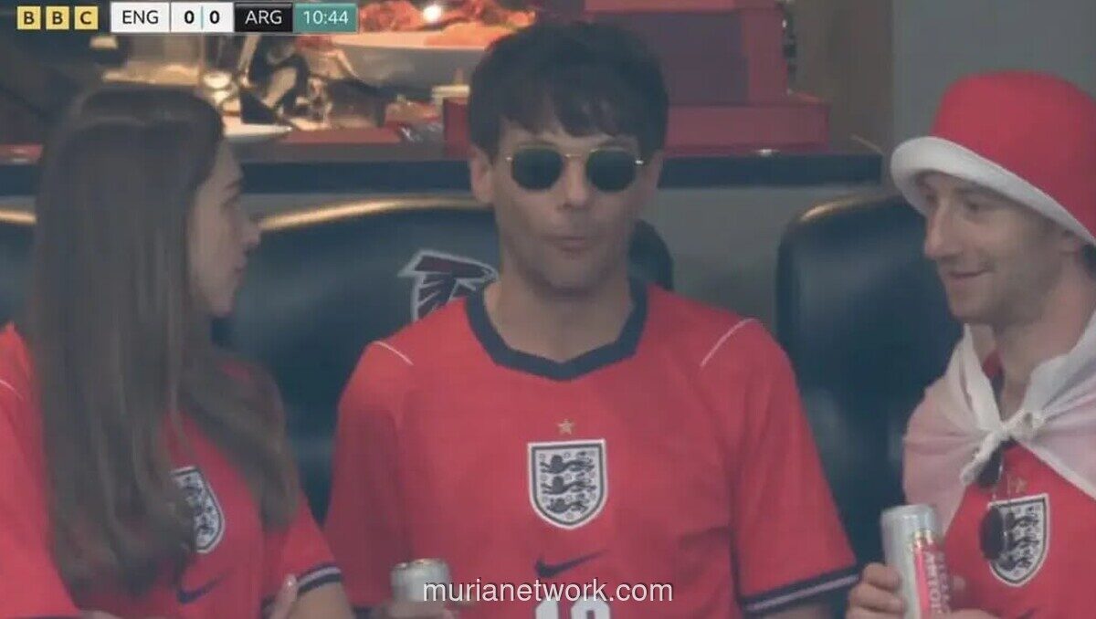Louis Tomlinson Hadir Langsung di Semifinal Piala Dunia Inggris vs Argentina