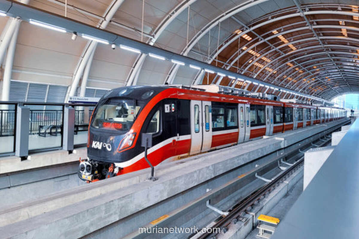 LRT Jabodebek Berhenti Mendadak di Dekat Stasiun Cawang, Penumpang Dievakuasi
