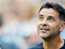 Maarten Paes Diproyeksikan Kembali Jadi Starter Ajax di Leg Kedua Kualifikasi Liga Konferensi Eropa