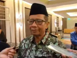 Mahfud MD Kritik Kejagung soal Perlakuan ke Eks Jampidsus Febrie: Masa Jaksa Tidak Diborgol?