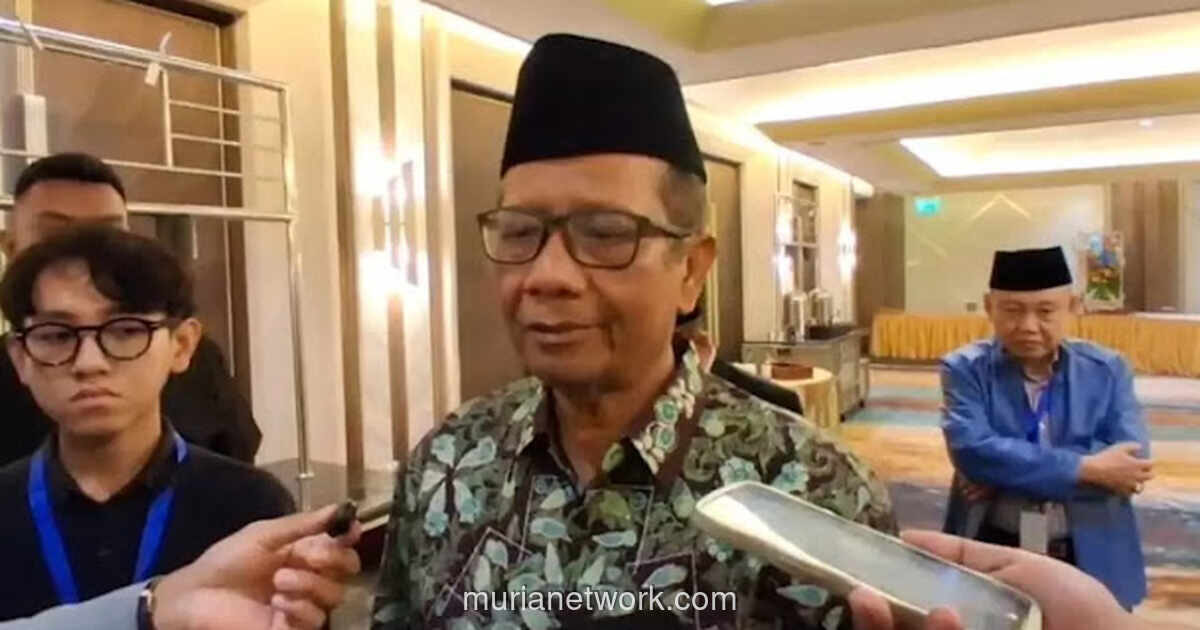 Mahfud MD Kritik Kejagung soal Perlakuan ke Eks Jampidsus Febrie: Masa Jaksa Tidak Diborgol?