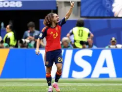 Pensiun dari Timnas Usai Juara Piala Dunia, Cucurella Akan Tato Wajah Pelatih