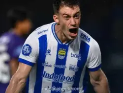 Mariano Peralta Dipastikan Absen saat Persib Hadapi Tampines Rovers