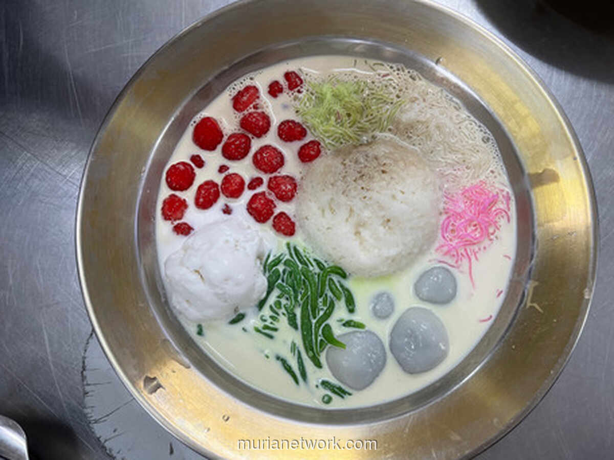 Es Serut Thai Red Ruby, Dessert Favorit Lisa BLACKPINK yang Kaya Manfaat