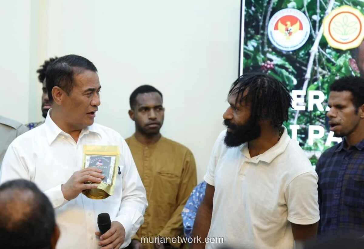 Mentan Ajak Mahasiswa Papua Bangun Pertanian Berbasis Potensi Lokal