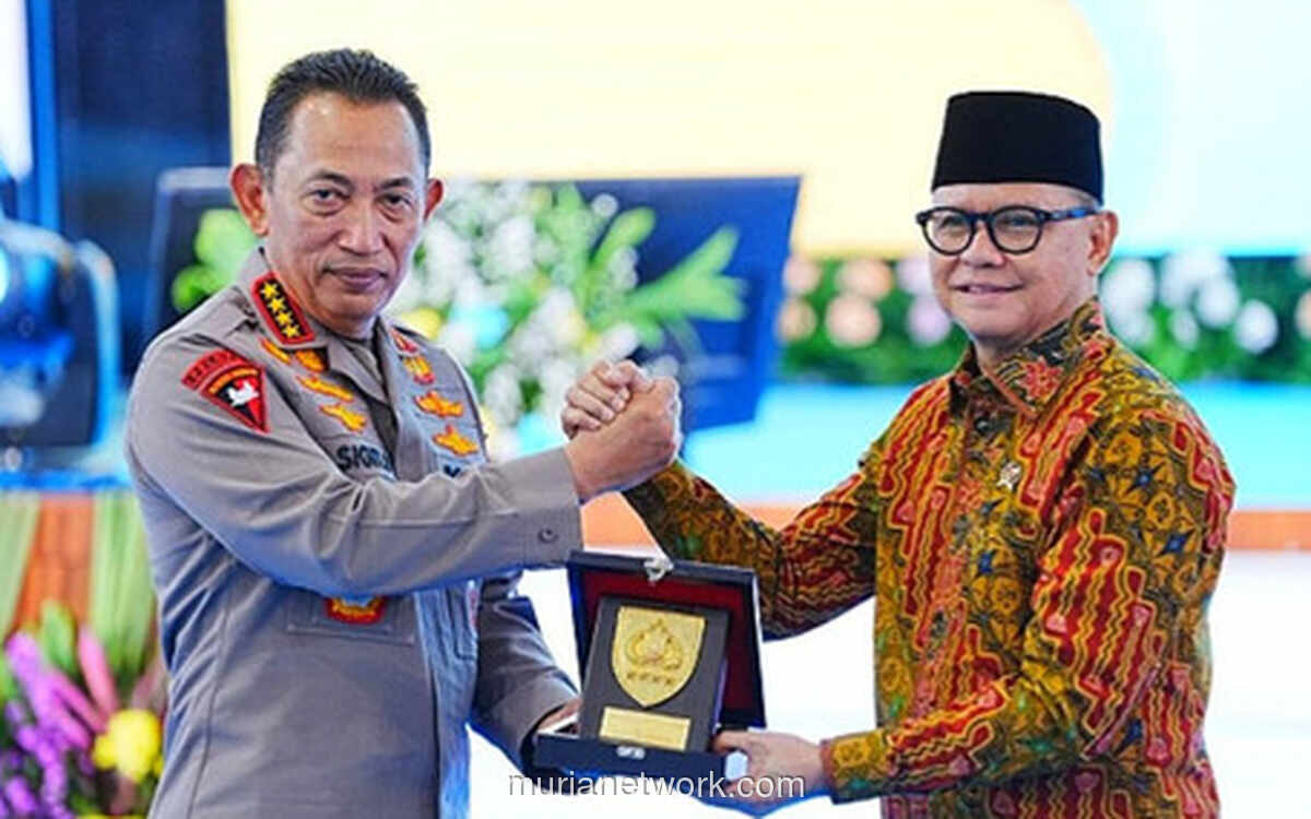 Menteri P2MI Apresiasi Logo Hari Bhayangkara ke-80, Sejalan dengan Semangat Perlindungan Pekerja Migran