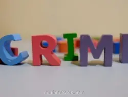 Gendong Bayi, Pria Nekat Curi Kosmetik di Minimarket Jakbar