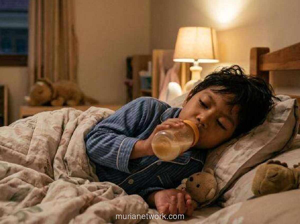 Minum Susu Botol Sebelum Tidur Tingkatkan Risiko Gigi Berlubang pada Anak