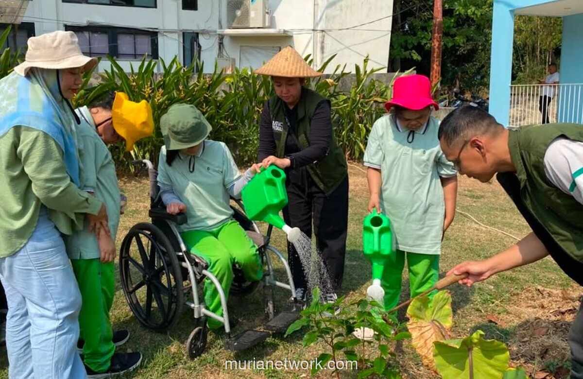 MNC Peduli Bagikan Masker dan Tanaman Hias ke Panti Sayap Ibu Banten