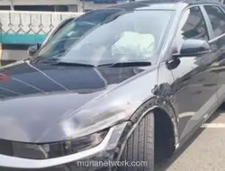 Mobil Listrik Ioniq Tabrak Tiang PJU di JLNT Antasari Usai Berserempet dengan Kendaraan Lain