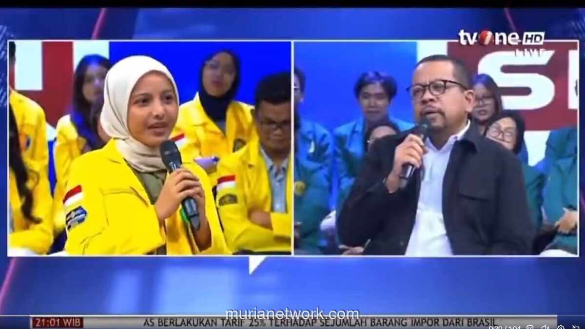 Wakil Ketua BEM UI Dihadapkan dengan Gaya Komunikasi Pemerintah Langsung di TvOne