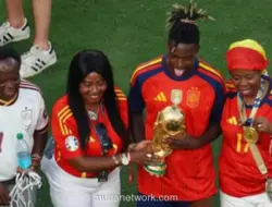 Nico Williams Beri Medali Piala Dunia ke Sang Ibu, Kenangan Perjuangan Imigran