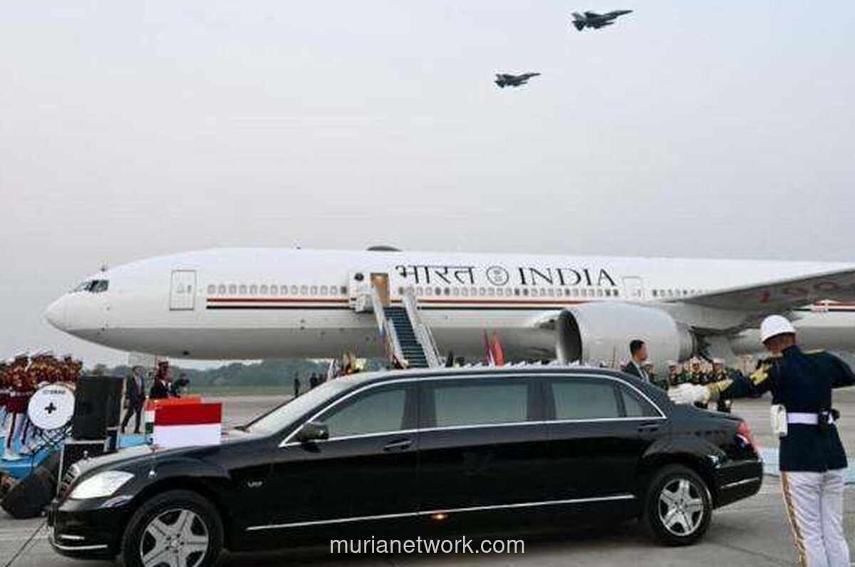Prabowo Sambut PM Modi di Halim, Jet Tempur Kawal Pesawat India