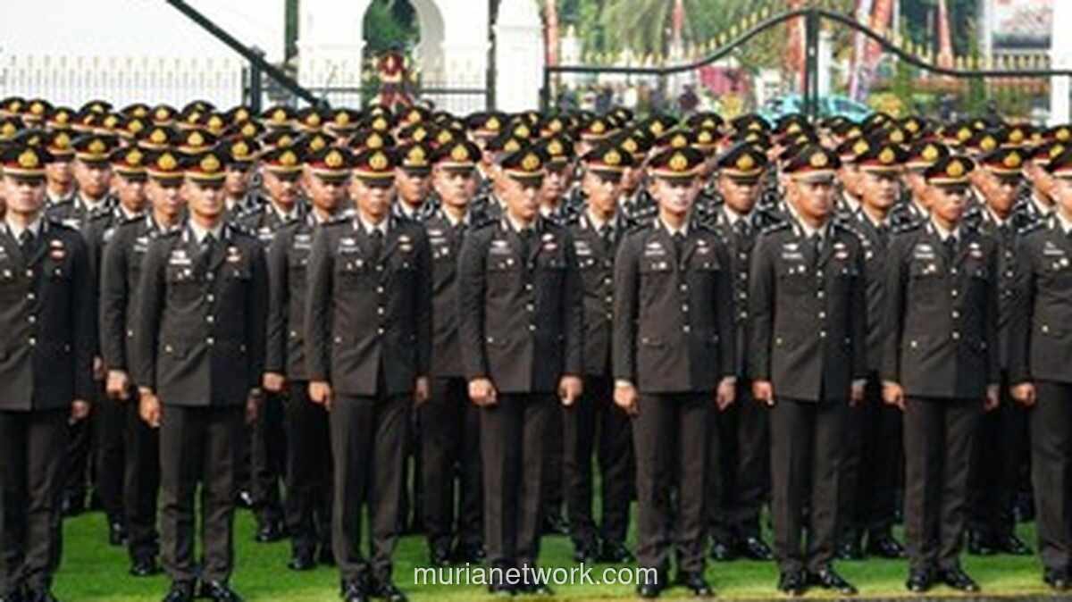 1.177 Perwira TNI dan Polri Resmi Dilantik Presiden Prabowo di Istana Merdeka