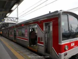 KRL Lintas Bekasi Alami Keterlambatan Akibat Kecelakaan Motor dengan KA Bandara