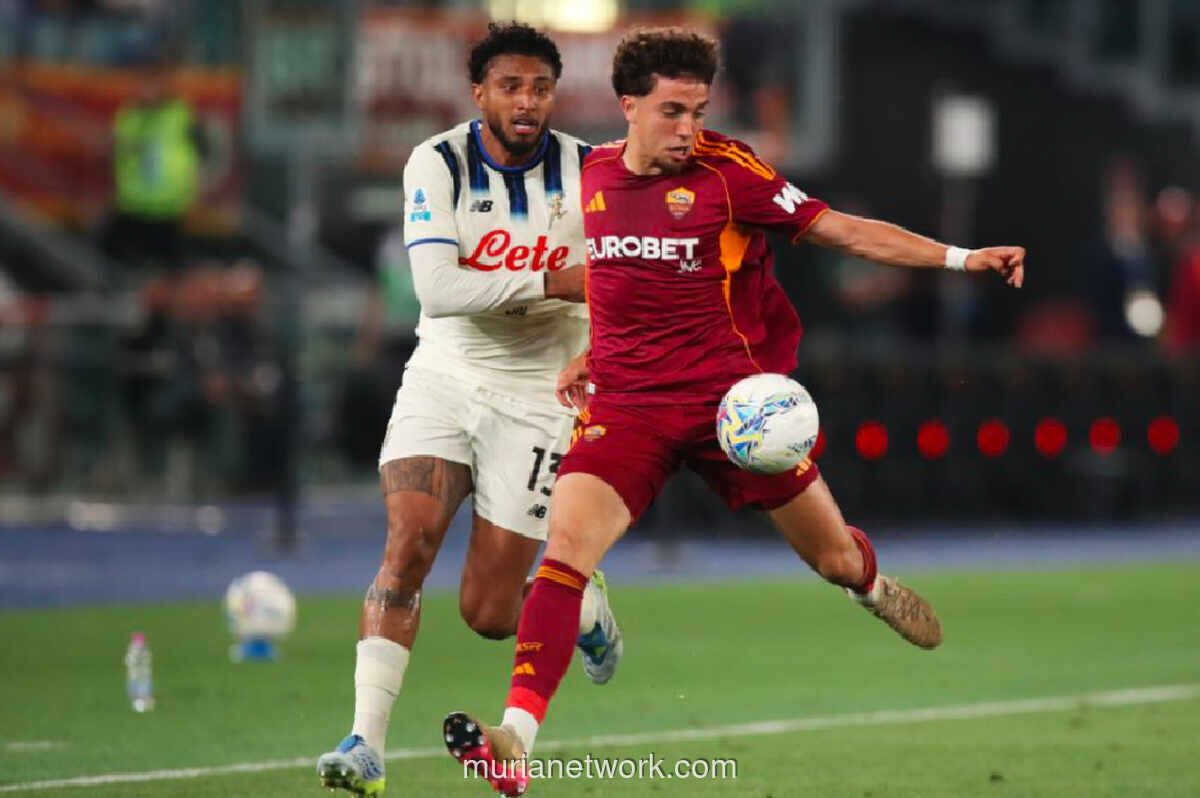 MU dan Liverpool Bersaing Rekrut Gelandang Roma Neil El Aynaoui
