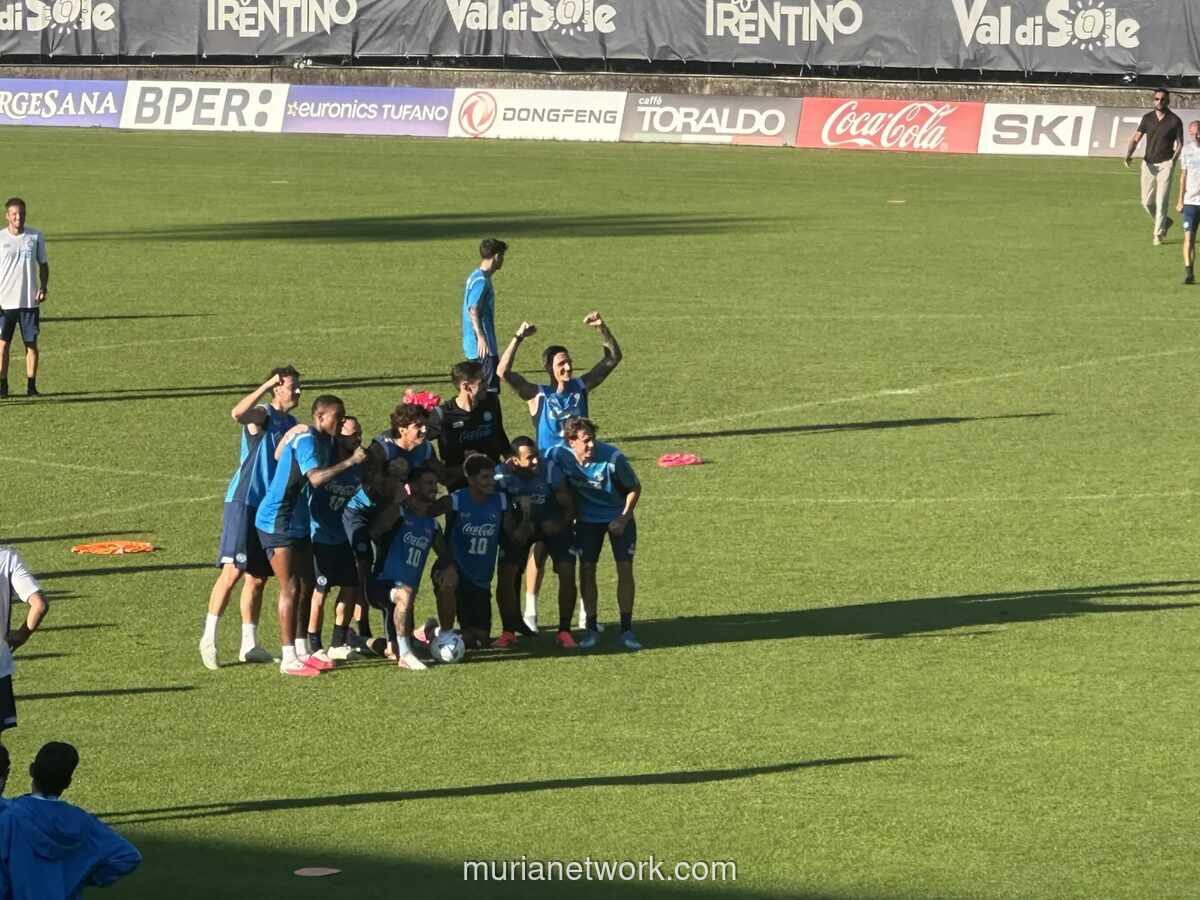 Napoli Kalahkan Carrarese 2-0 dalam Laga Uji Coba Pramusim