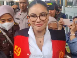 Nikita Mirzani Kenang Rilis Lagu di Penjara, Netizen Banjiri Dukungan