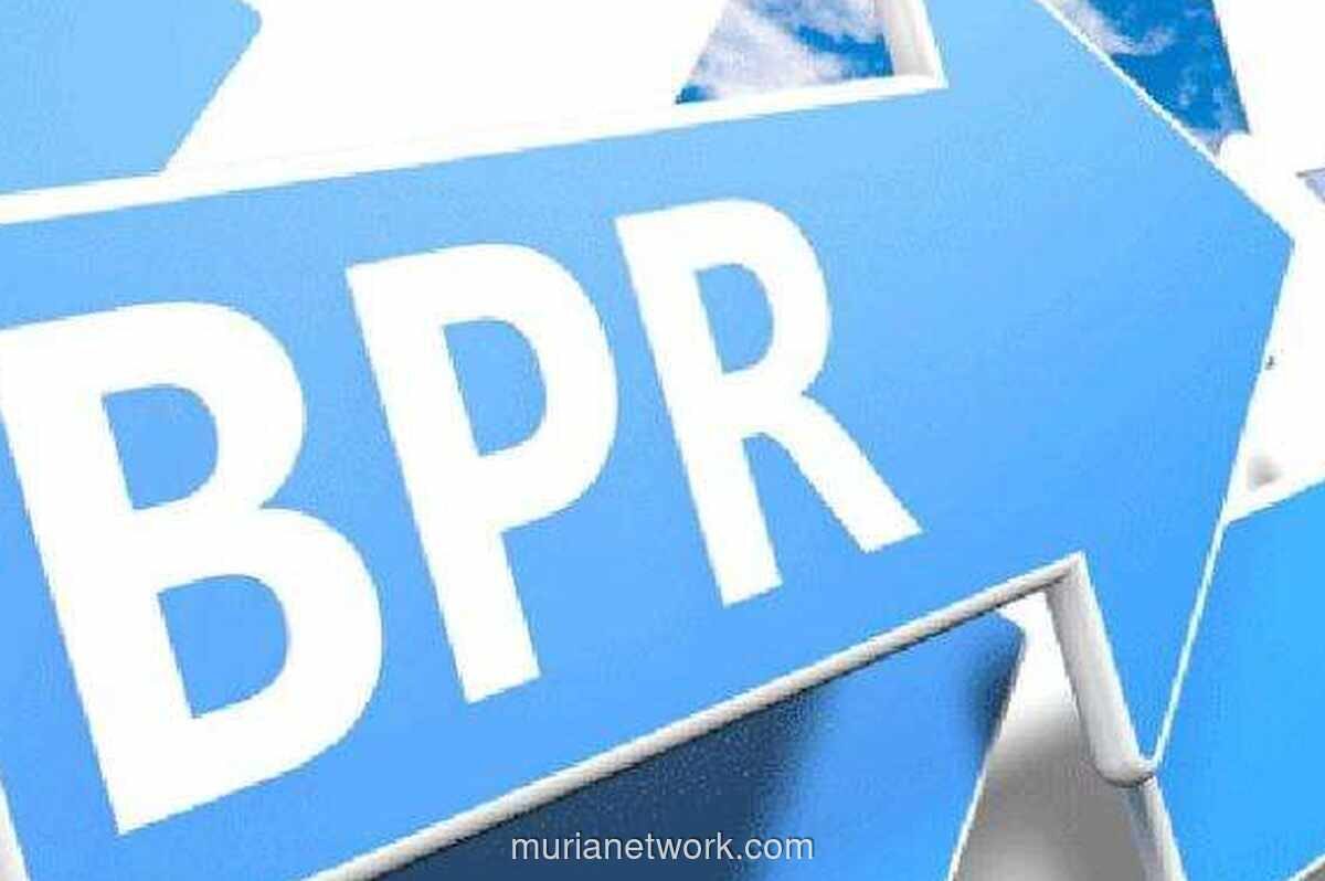 OJK Serahkan Tersangka dan Barang Bukti Kasus BPR SAWA ke Kejaksaan