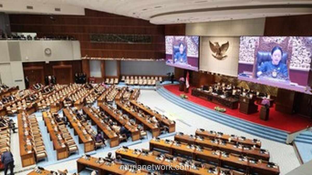 Banggar DPR Serahkan Hasil Pembahasan RAPBN 2027 ke Paripurna