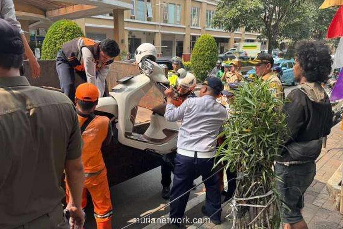 14 Motor Parkir Sembarangan di Kebayoran Baru Diangkut Dishub