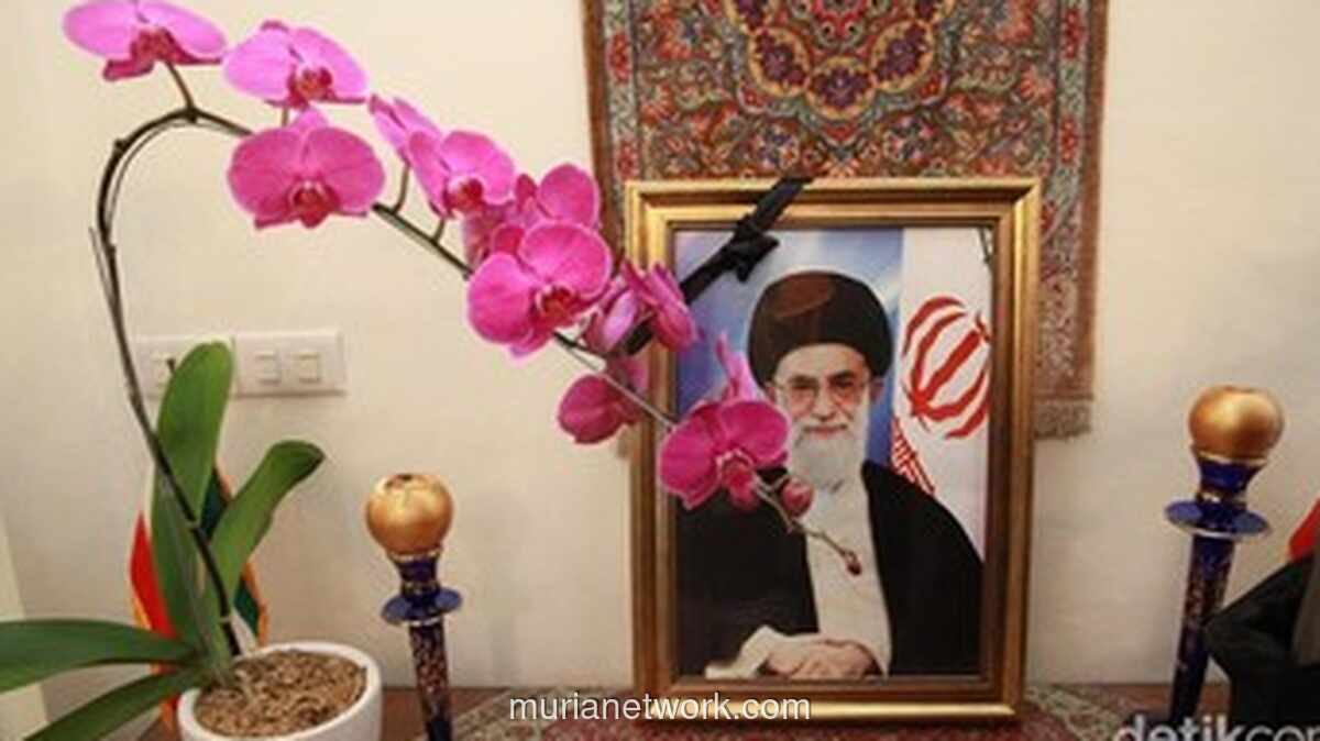 Iran Tetapkan Tiga Hari Libur Nasional untuk Pemakaman Ayatollah Khamenei