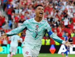 Ronaldo Kenakan Jersey Jota Usai Kemenangan Dramatis Portugal atas Kroasia