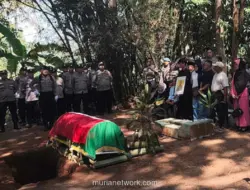 Anggota PJR Polda Metro Jaya Gugur Ditabrak Truk Saat Bantu Pengemudi di Tol