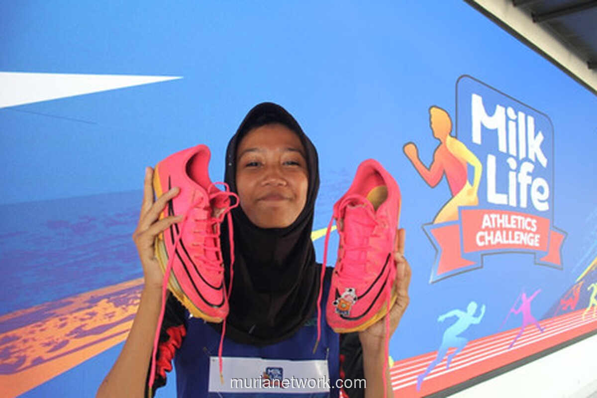 Nabung Beli Sepatu Spike, Nayla Sagita Juara 400 Meter MilkLife Athletics Challenge