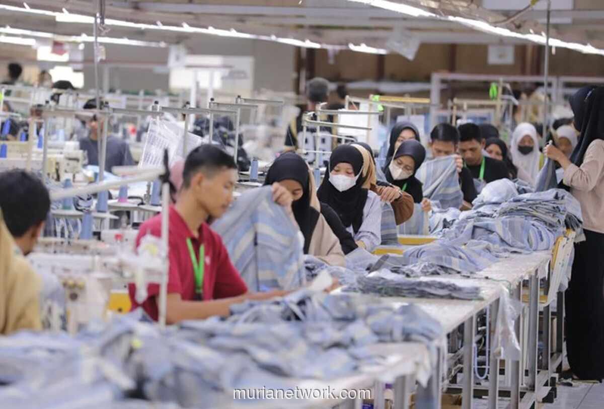 Indeks Kepercayaan Industri Juni Turun ke 52,90, Permintaan Mulai Melambat