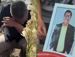 Abdel Achrian Akhirnya Berziarah ke Makam Temon Templar, Ucapkan Salam Perpisahan