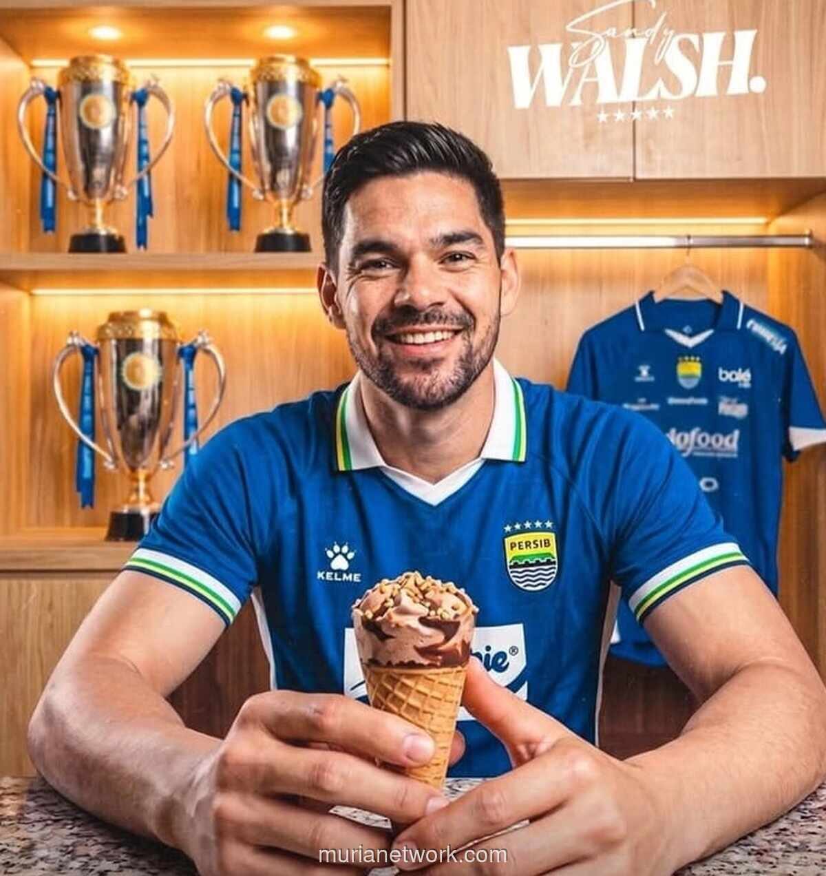 Persib Bandung Resmi Datangkan Sandy Walsh dan Luka Menalo untuk Musim 2026/2027