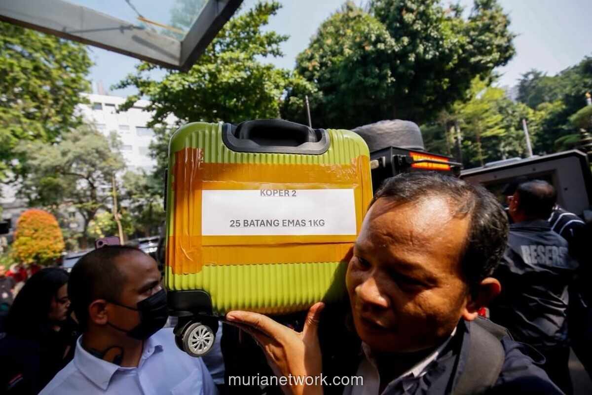 Polisi Sita 74 Kg Emas Batangan dari Rumah Mewah di Sentul Terkait Korupsi PLN, ASABRI, dan Krakatau Steel
