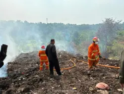 Warga Bantah Lahan Berasap di Bogor Tempat Pembakaran Sampah