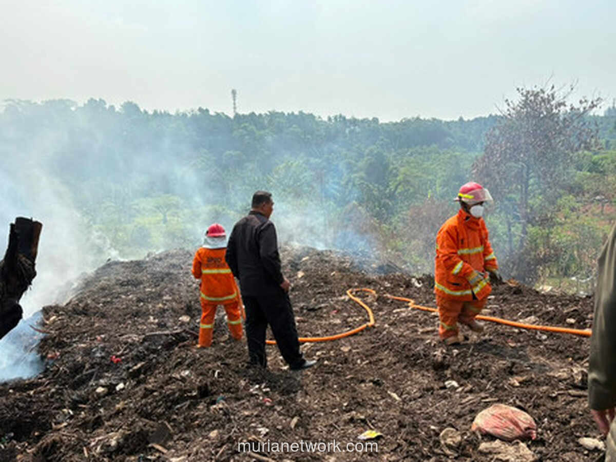 Warga Bantah Lahan Berasap di Bogor Tempat Pembakaran Sampah