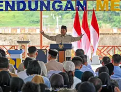 Prabowo Imbau Masyarakat Tak Mudah Percaya Konten Media Sosial