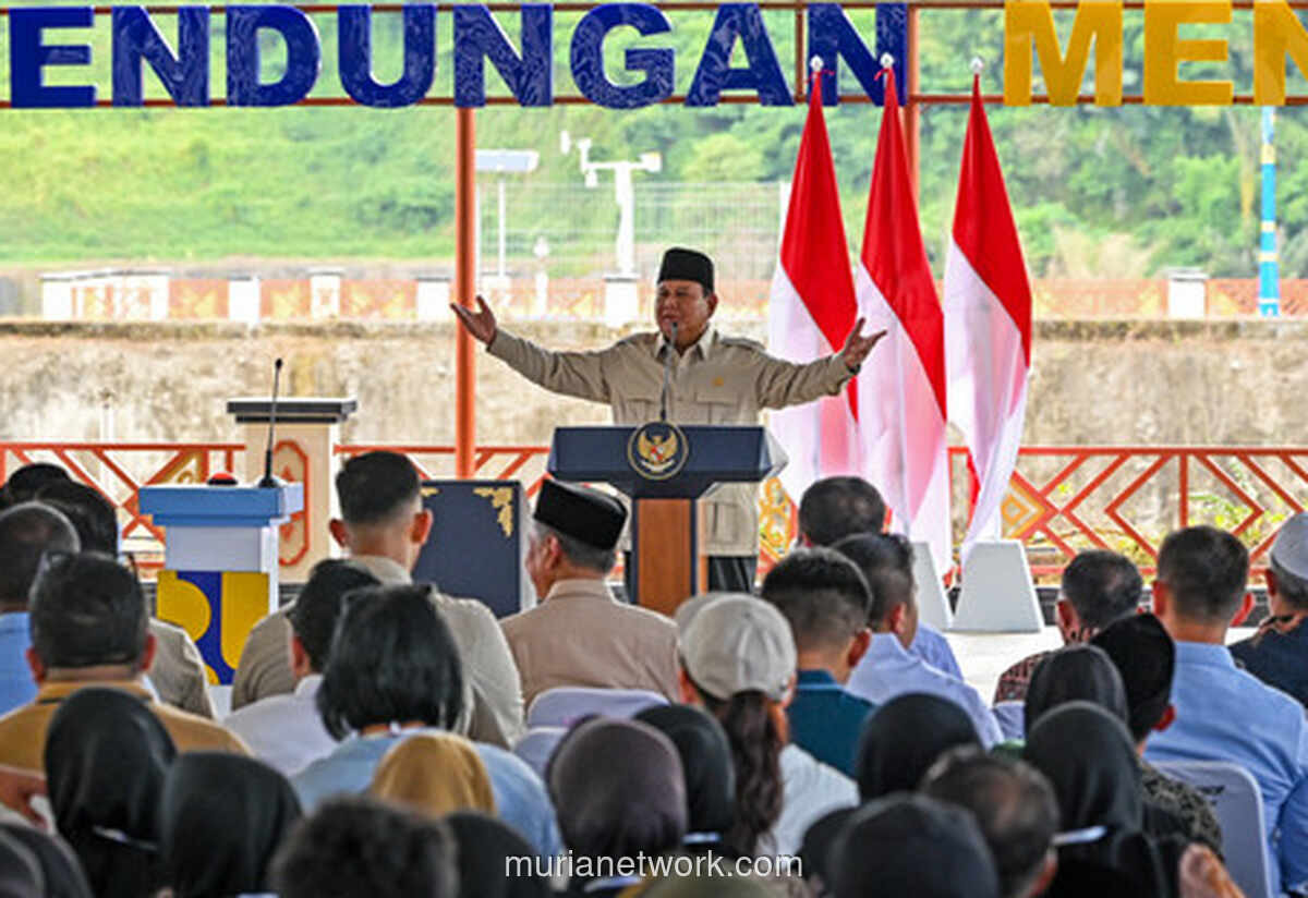 Prabowo Imbau Masyarakat Tak Mudah Percaya Konten Media Sosial