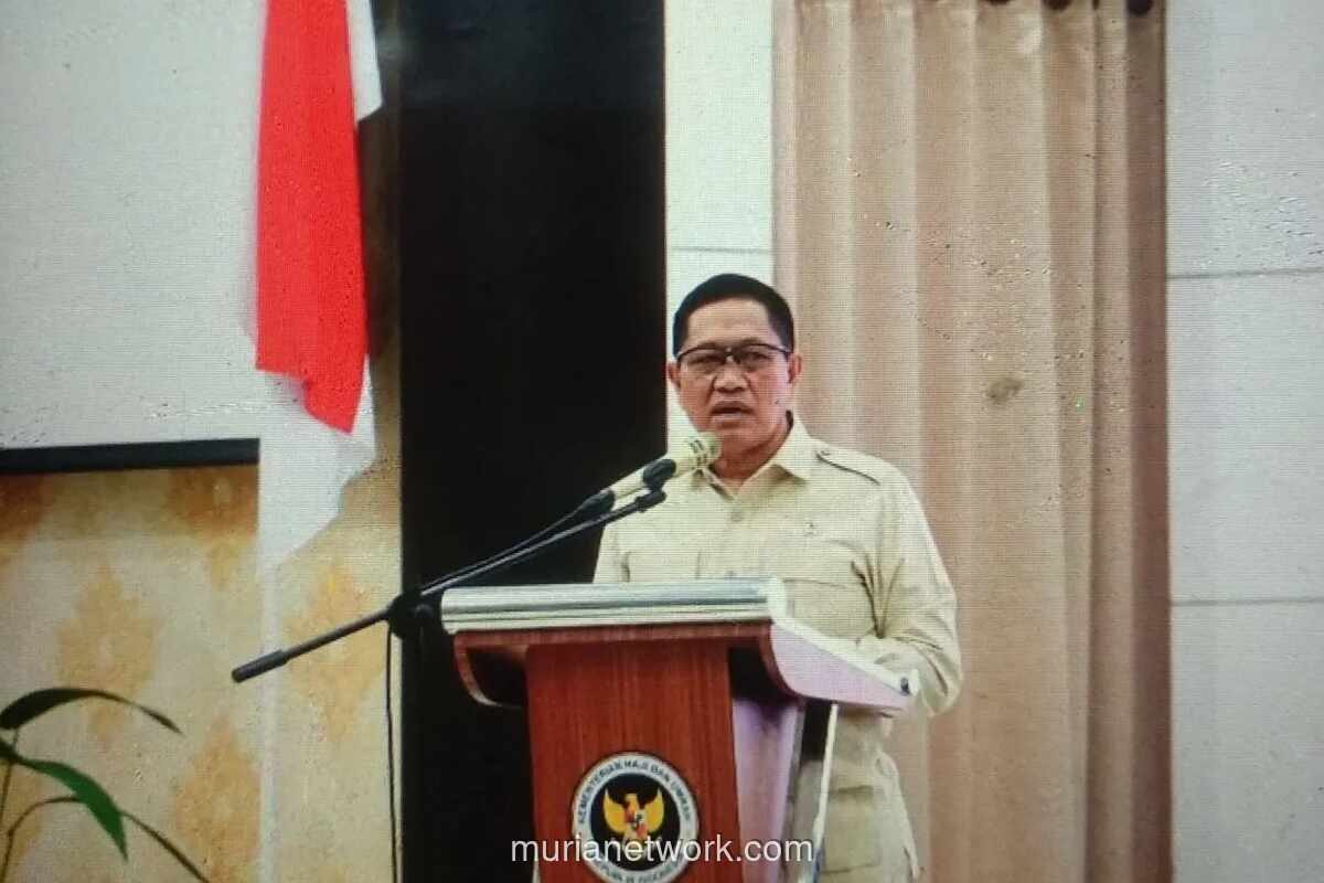 Prabowo Lantik Marsekal Purn Donny Ermawan sebagai Gubernur Universitas Republik Indonesia