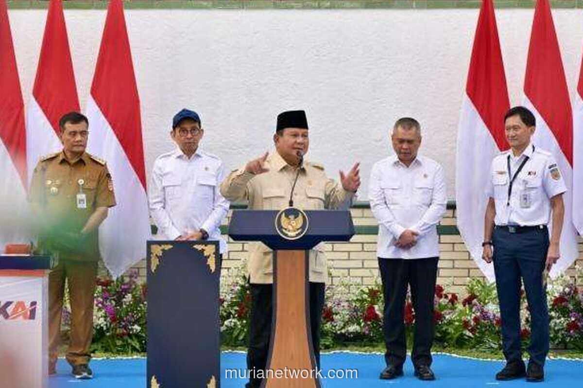 Prabowo Minta KAI Pasang Pintu Perlintasan Otomatis di Ribuan Titik Demi Cegah Kecelakaan