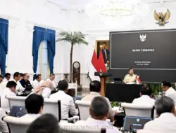 Prabowo Pimpin Rapat Lima Jam Bahas Peran Koperasi Desa Merah Putih