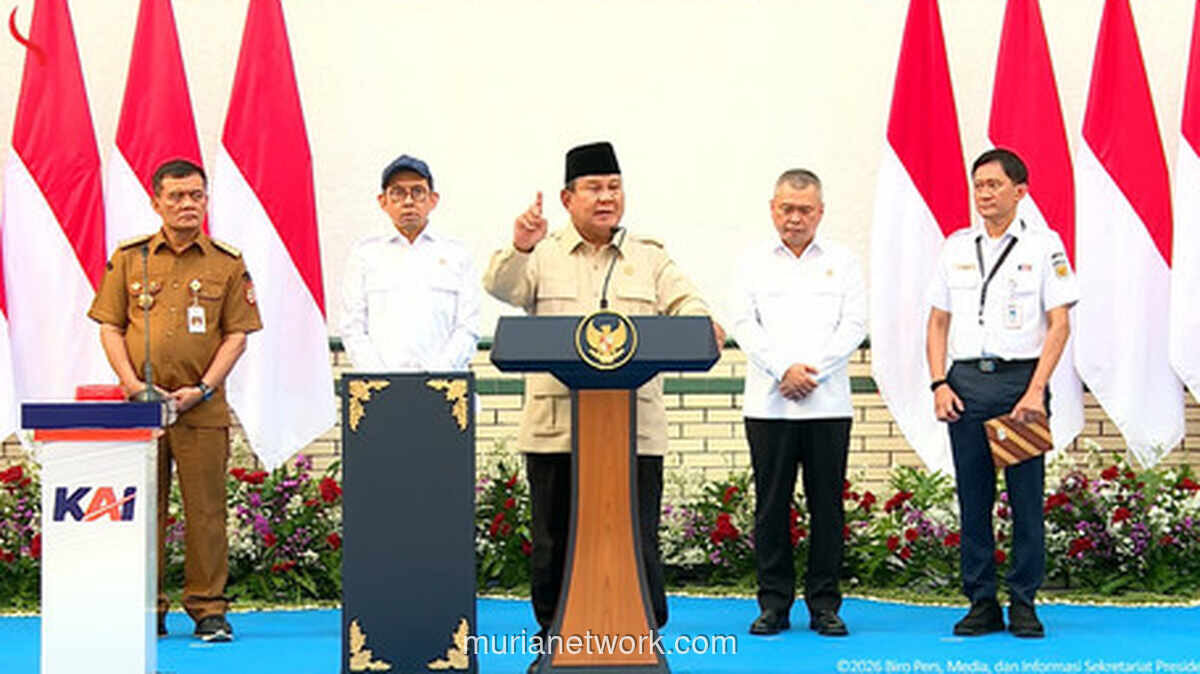 Prabowo Tegaskan Kereta Api Harus Berpihak pada Rakyat, Bukan Semata Keuntungan