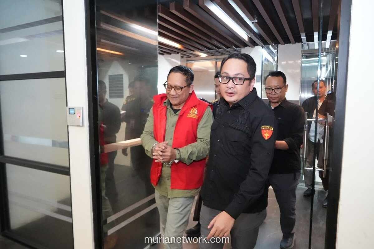 Eks Dirut Kebun Binatang Surabaya Tersangka Korupsi Rp10,2 Miliar, Satwa Kurus dan Mati