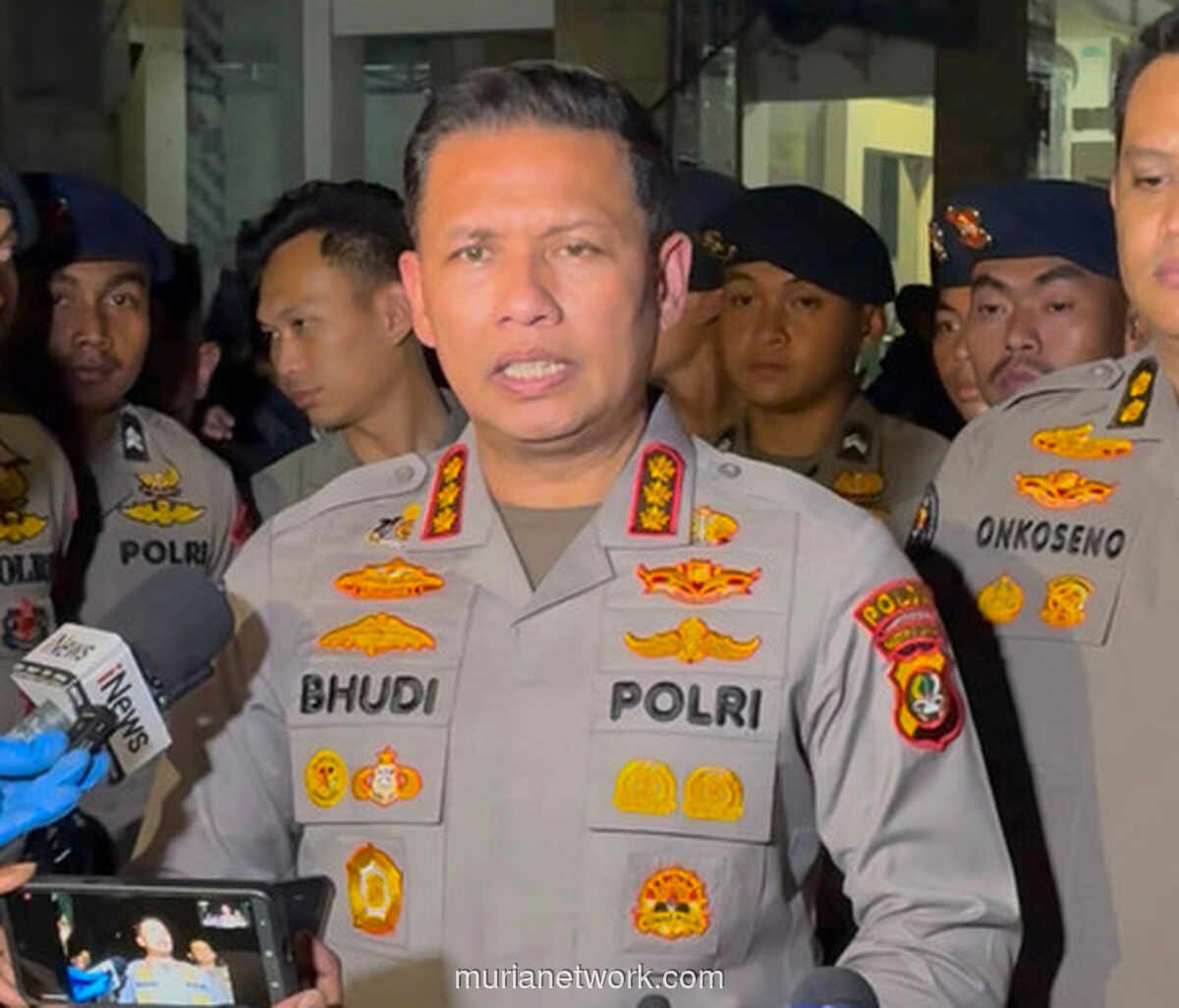 Polda Metro Jaya Pantau Rencana Aksi di Balik Pagar Mendadak Sejumlah Mal
