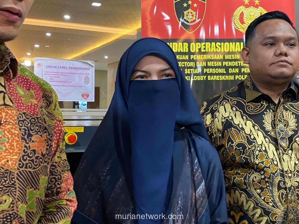 Resmi Bercerai, Wardatina Mawa: Mungkin Dia Tidak Pantas untukku