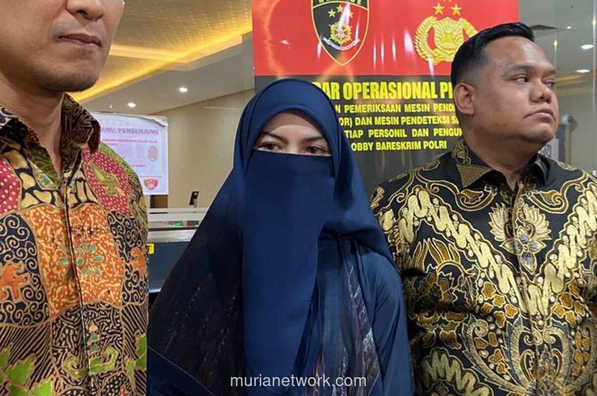 Resmi Bercerai, Wardatina Mawa Pilih Fokus pada Anak dan Masa Depan