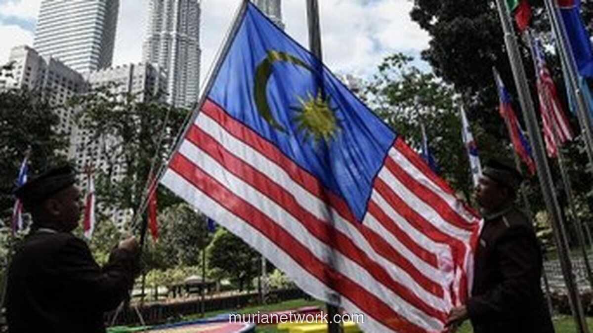 Malaysia Terapkan Hari Kerja Hibrida bagi PNS Mulai Agustus