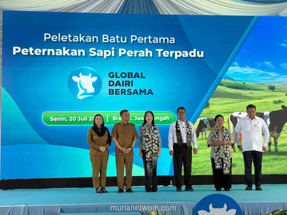 Mentan Amran Resmikan Peternakan Sapi Perah Terbesar di Indonesia di Brebes