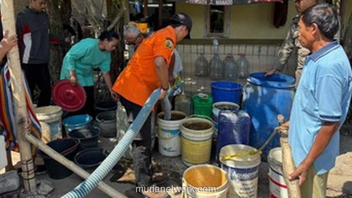Kemarau Panjang Landa Bandung, BPBD Salurkan Ribuan Liter Air Bersih ke Wilayah Terdampak