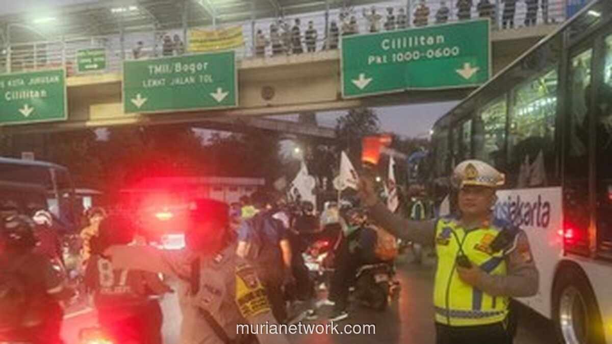 Demo di Dekat UKI Cawang Bubar, Lalu Lintas Kembali Normal